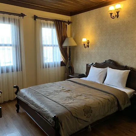 Harmony Butik (adults Only) אלאניה